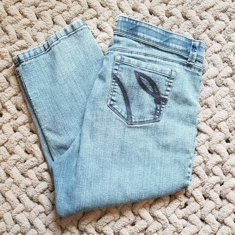 Gloria Vanderbilt High Rise Capris